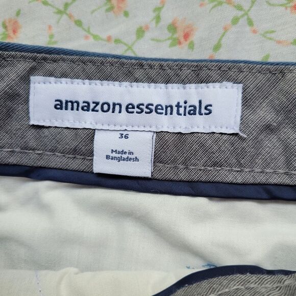 Amazon Essentials Size 36 Men's Blue Classic-Fit 9" Comfort Stretch Chino Short - Picture 4 of 9